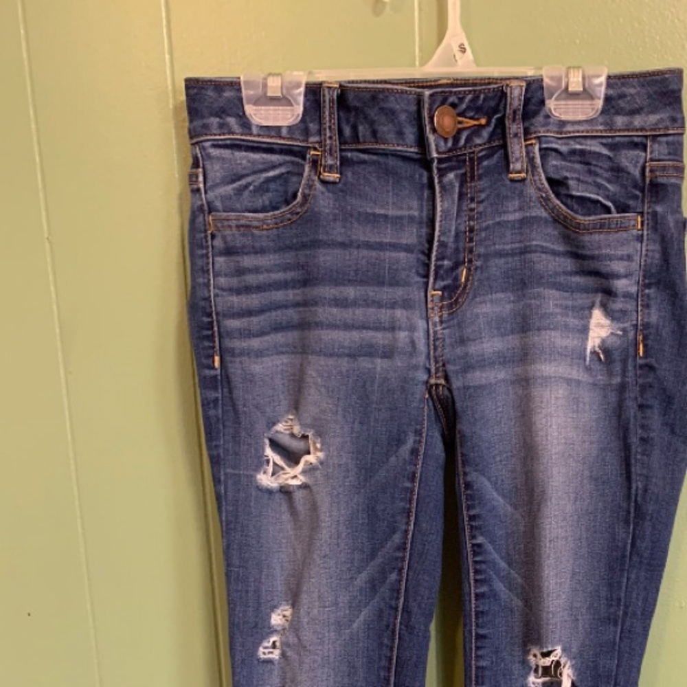 American Eagle dark wash ripped jeggings